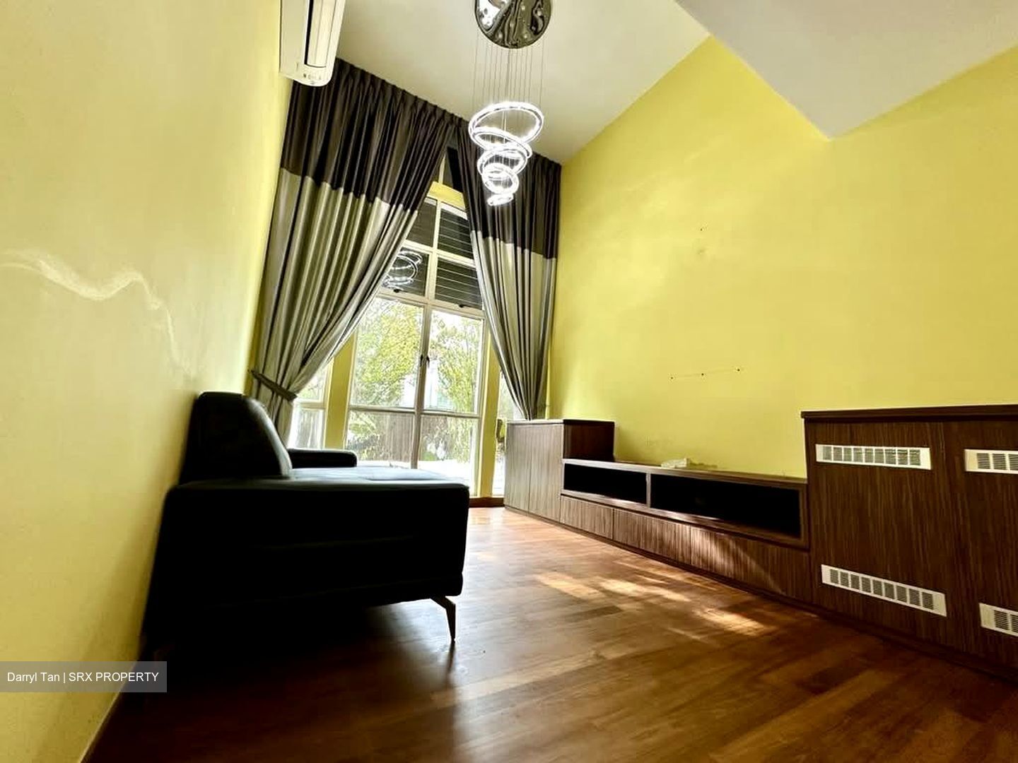 Kingsville (D10), Semi-Detached #575491531